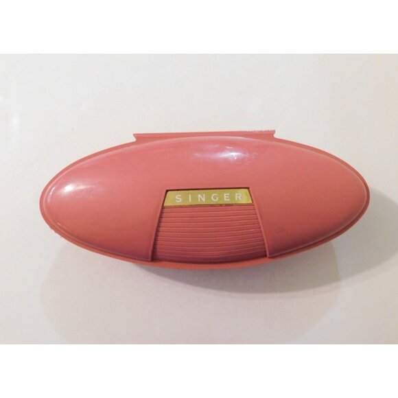 Vintage 1960s Singer Buttonholer Pink Clamshell Case 5 Templates Manual - Picture 7 of 9